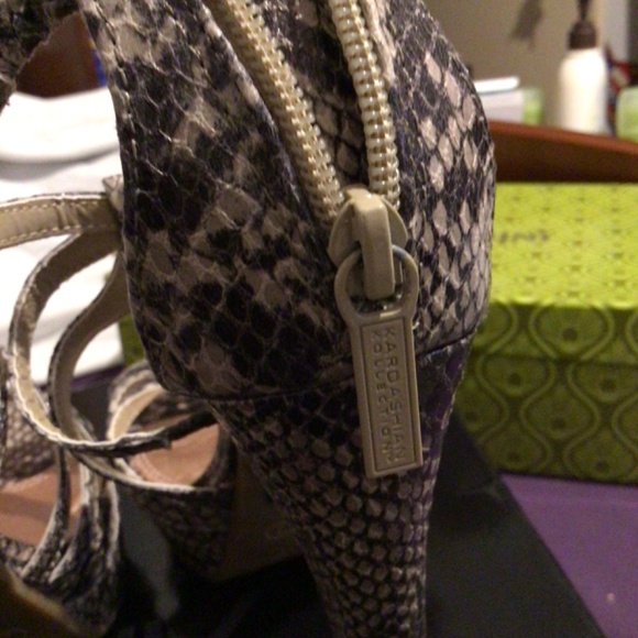 NWT Kardashian Kollection Python Multi 7M - Picture 7 of 13